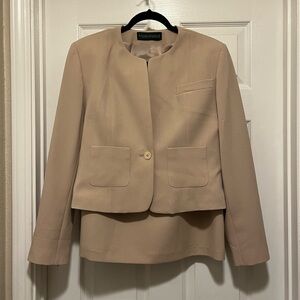 harvé benard Camel Skirt Suit Size 12 Jacket and Skirt Formal